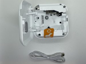 PT-P710BT 充電のために絶縁シートを外す