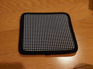 ダイワ ライトゲームポーチのバーブレスシングルフック用マット