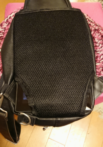 メッシュ加工(はね部収納用)にSOT31